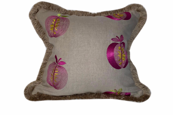 apple-cushion