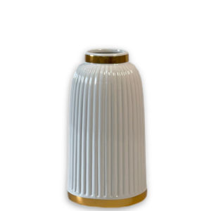 porcelain white Lacquer vase