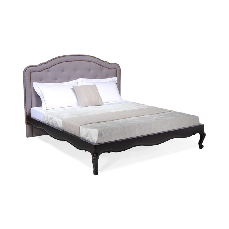Chateaux Bed